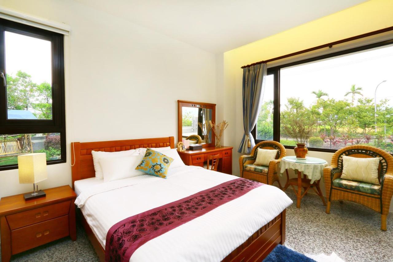 Sakura Love River Bed And Breakfast Dongshan  Extérieur photo